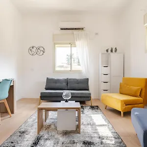 Hadar Urban , חיפה ישראל